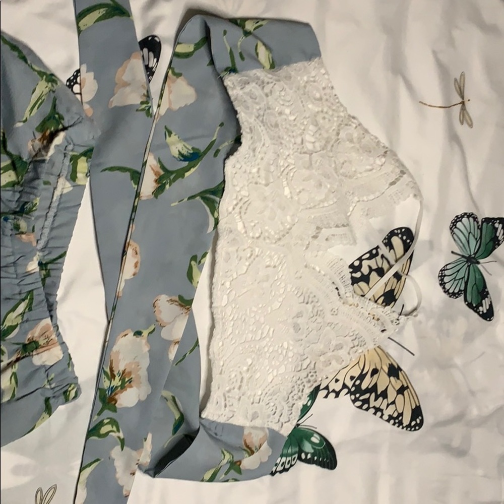 Matching set - Picture 2 of 3